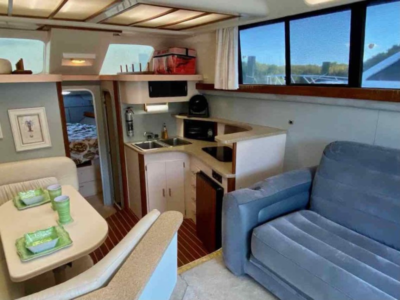 1990 Luhrs 3400