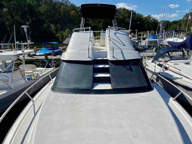 1990 Luhrs 3400