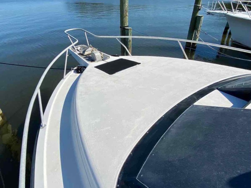 1990 Luhrs 3400
