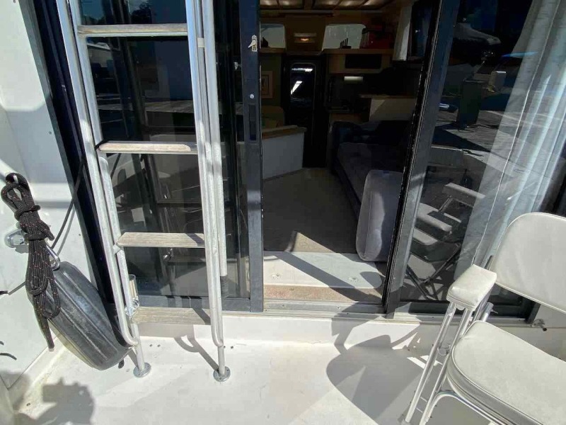 1990 Luhrs 3400