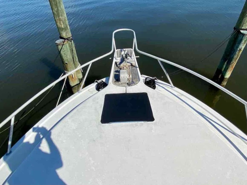 1990 Luhrs 3400