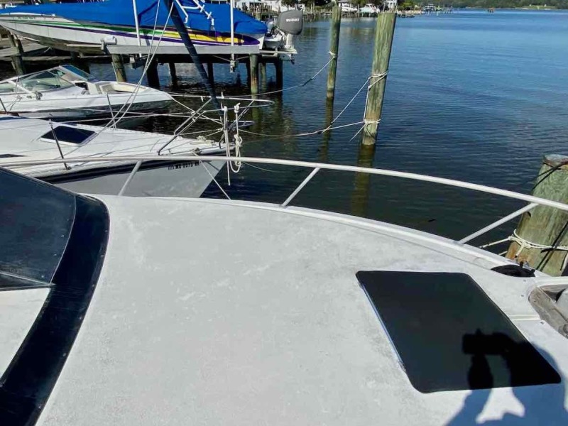 1990 Luhrs 3400