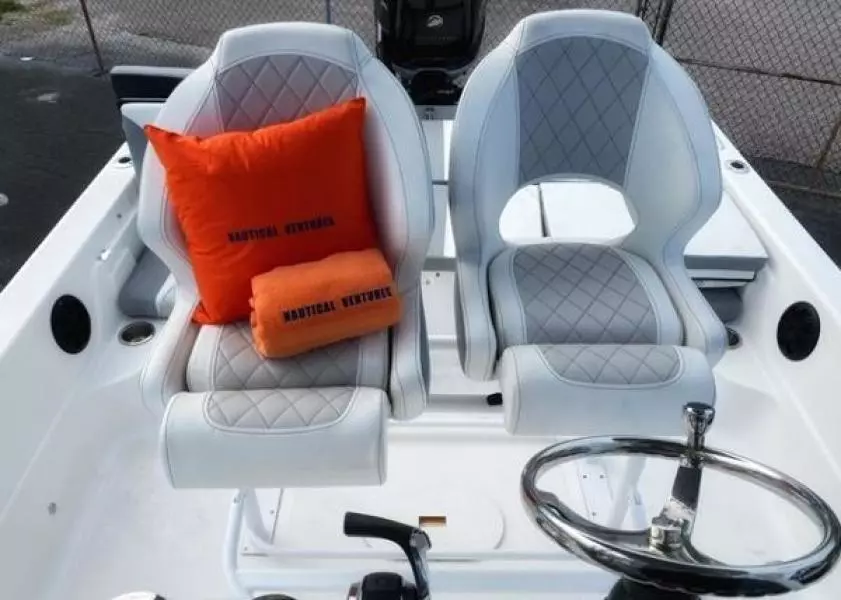 Epic 26 Bay 27ft Epic Yacht For Sale