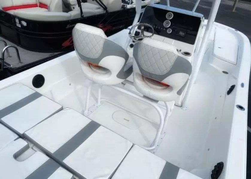 Epic 26 Bay 27ft Epic Yacht For Sale