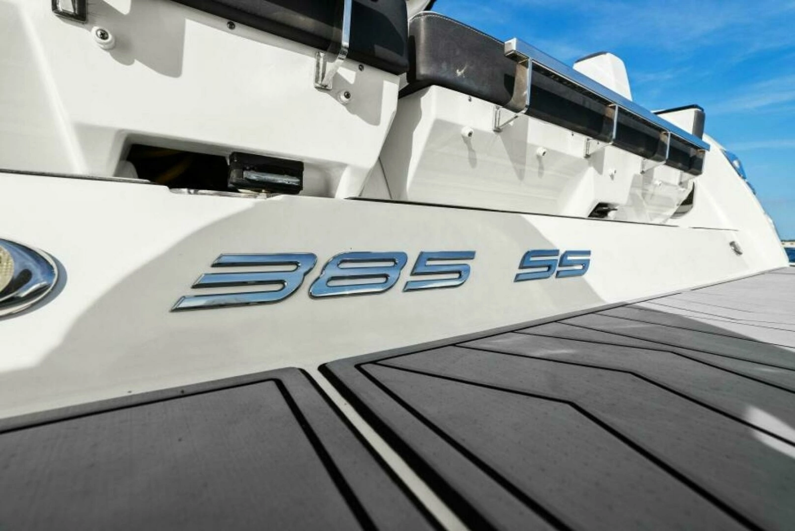 2023 Monterey 385 SS - Swim Platform