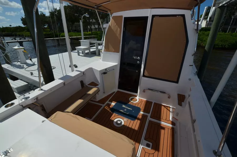 2018 Ranger Tugs R27