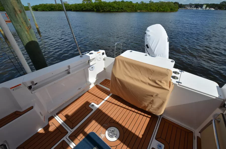 2018 Ranger Tugs R27