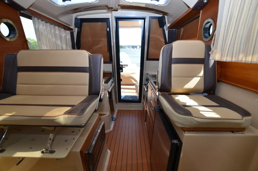 2018 Ranger Tugs R27