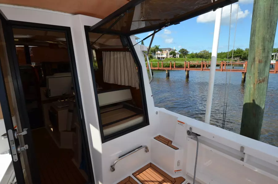 2018 Ranger Tugs R27