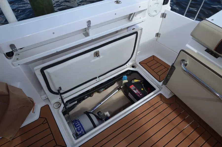 2018 Ranger Tugs R27