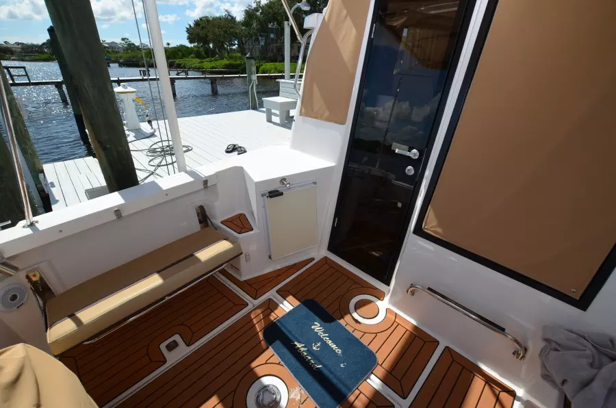 2018 Ranger Tugs R27