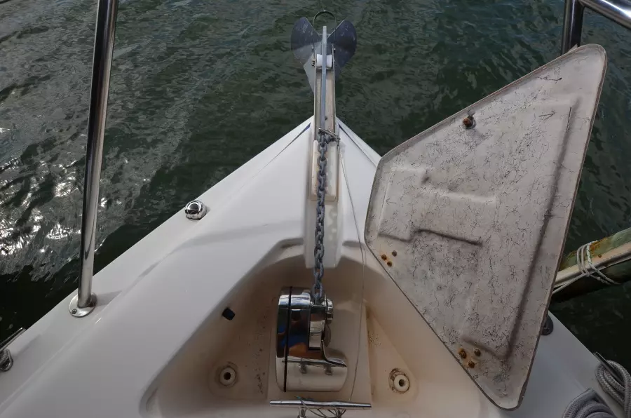2004 Rinker 342 Fiesta Vee