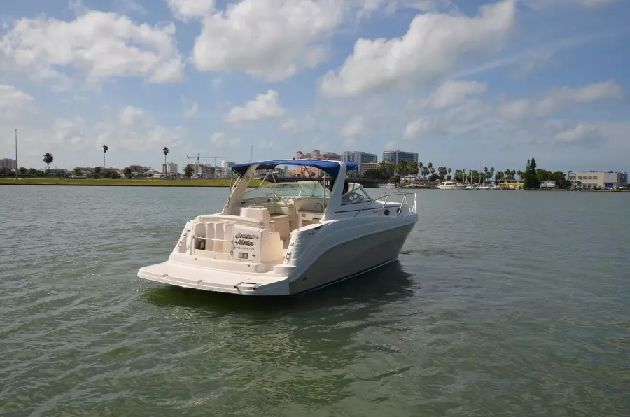 2004 Rinker 342 Fiesta Vee