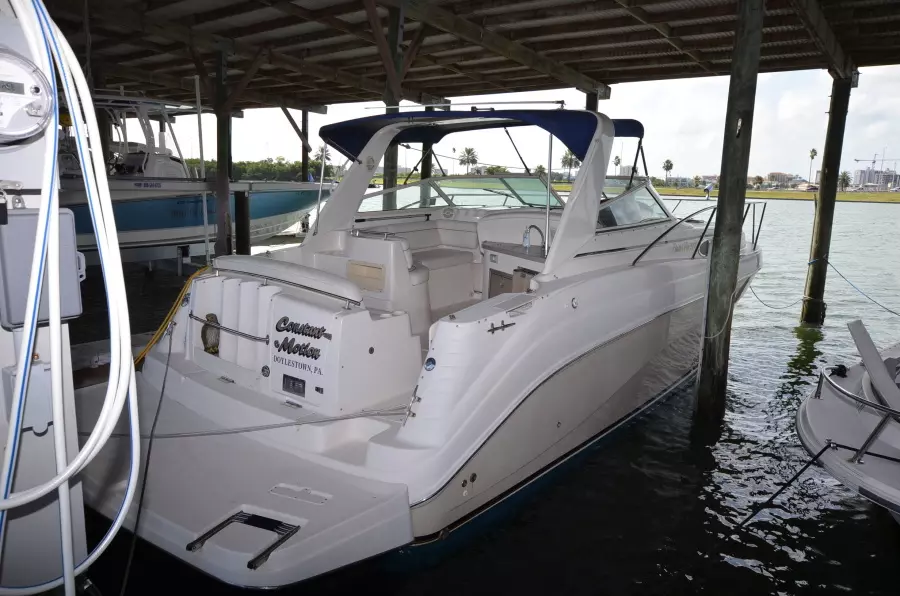 2004 Rinker 342 Fiesta Vee