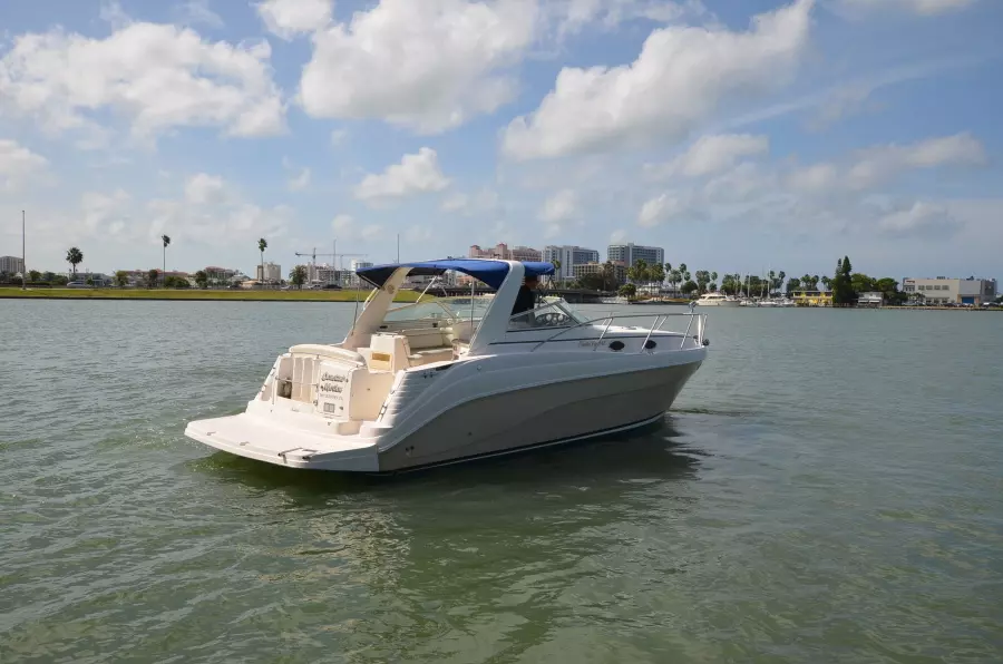 2004 Rinker 342 Fiesta Vee