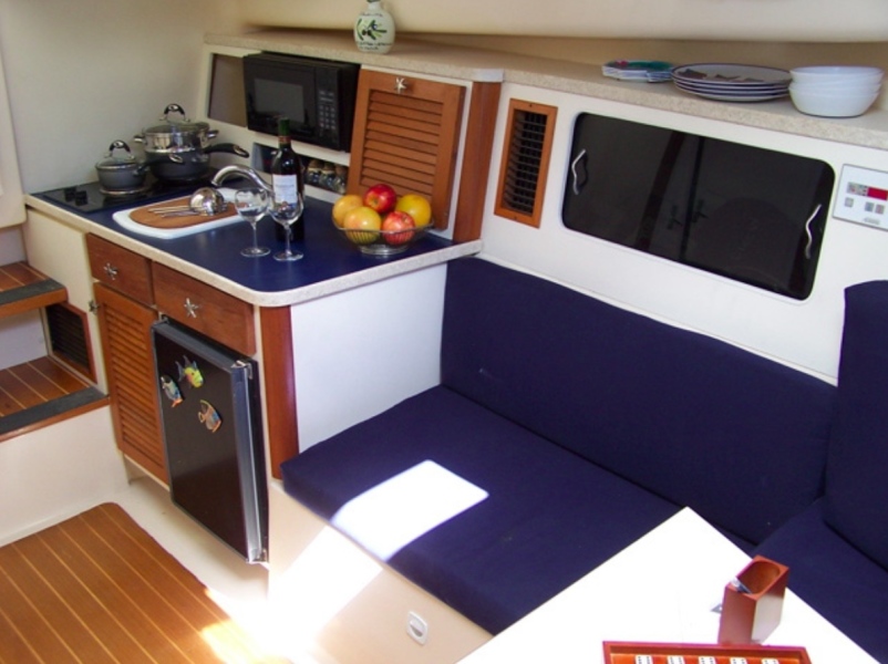 1998 Mainship Pilot