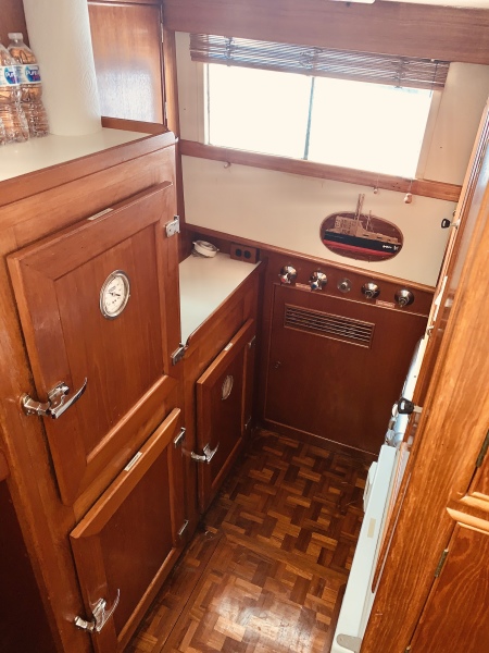 1984 Grand Banks 49