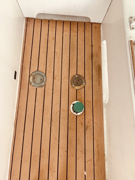 1984 Grand Banks 49