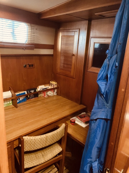 1984 Grand Banks 49