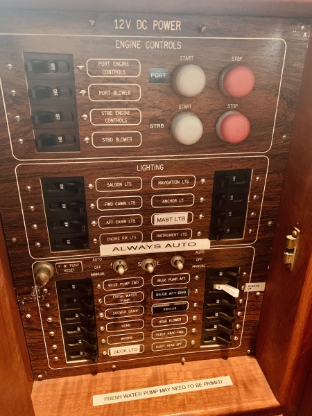 1984 Grand Banks 49