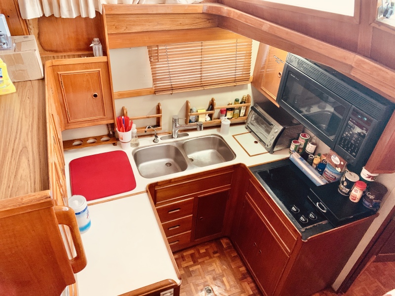 1984 Grand Banks 49