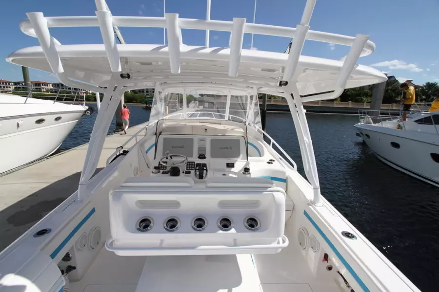 2018 Intrepid 407 Cuddy