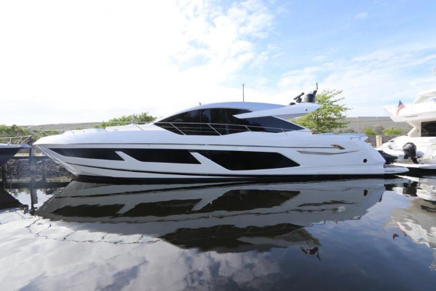 74' 2018 Sunseeker Predator