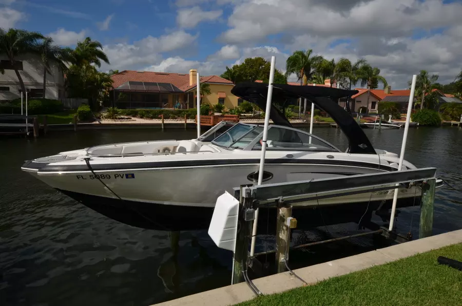 28ft Chaparral Yacht For Sale