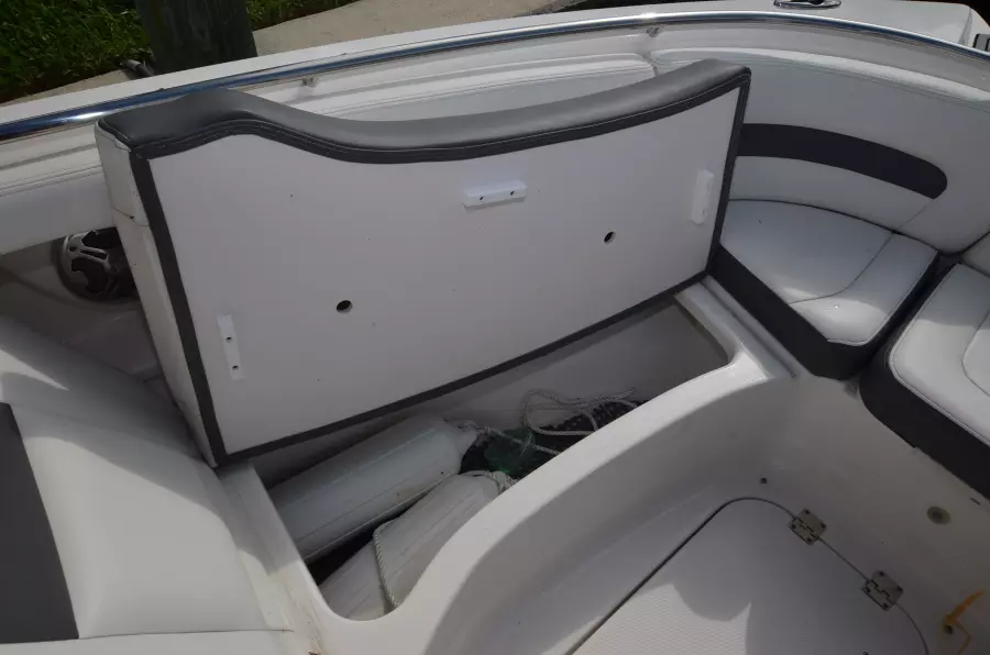 28ft Chaparral Yacht For Sale