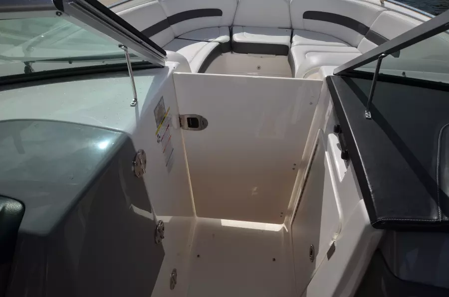 28ft Chaparral Yacht For Sale