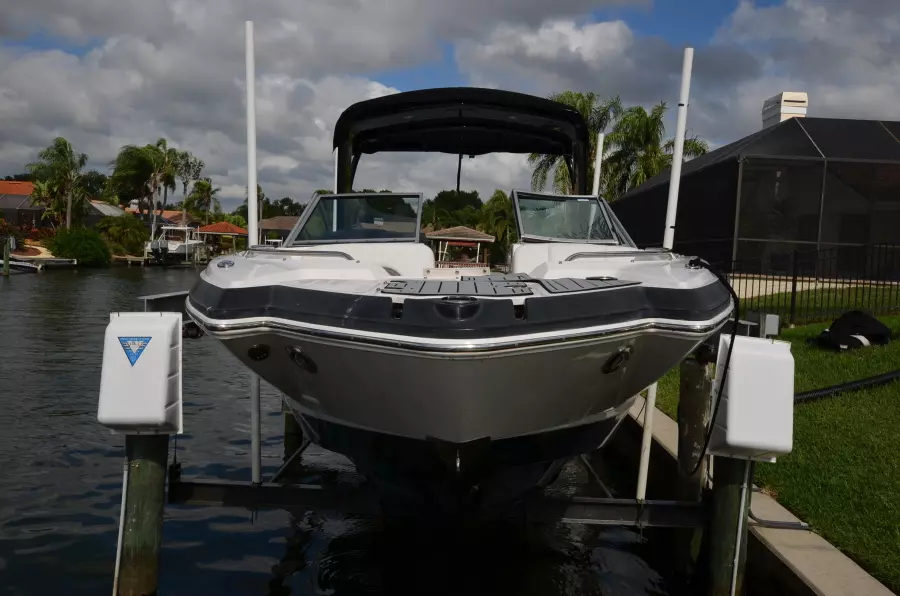 28ft Chaparral Yacht For Sale
