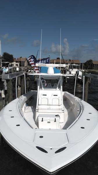 33' 2019 SeaHunter 33