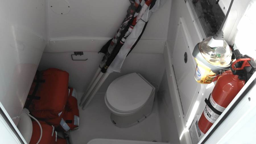 33' 2019 SeaHunter 33