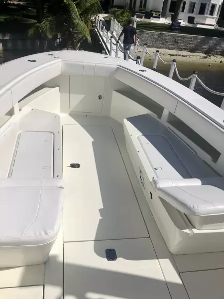 Knot A  Dala 32ft SeaVee Yacht For Sale