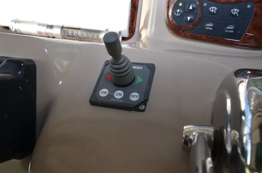 2005 Sea Ray 340 Sundancer