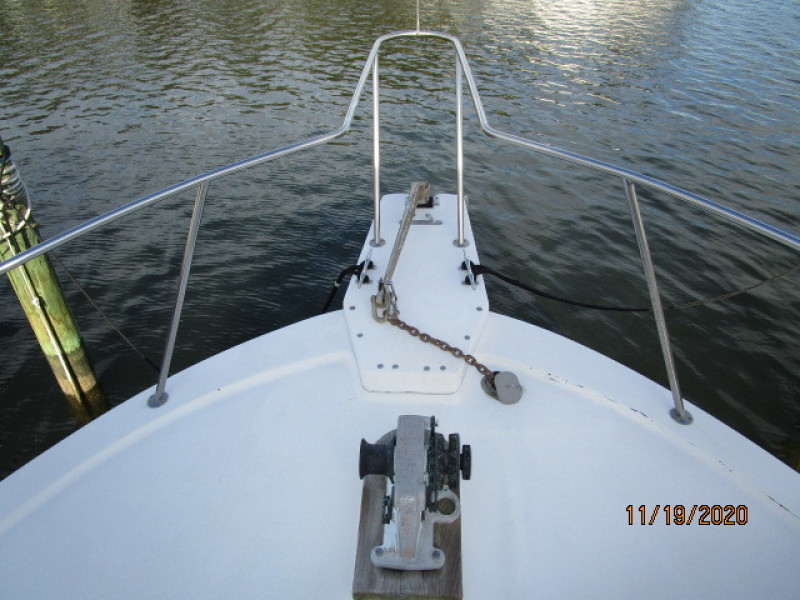 1981 Prairie Boat Works "36" Double Cabin