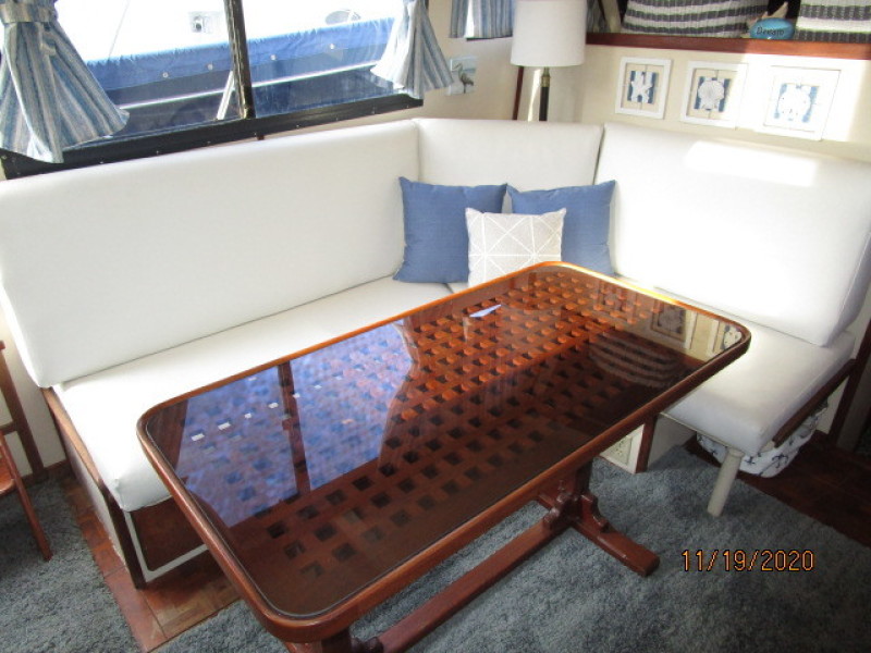 1981 Prairie Boat Works "36" Double Cabin
