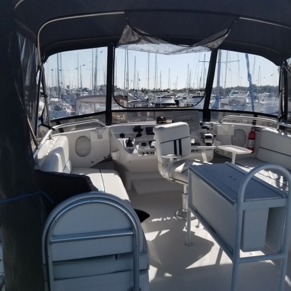 1998 Mainship 350
