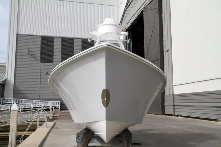 Light Gray Hull