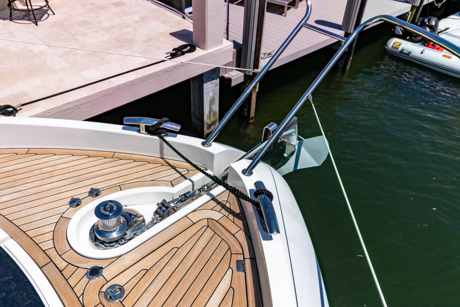 52' 2018 Sunseeker Manhattan