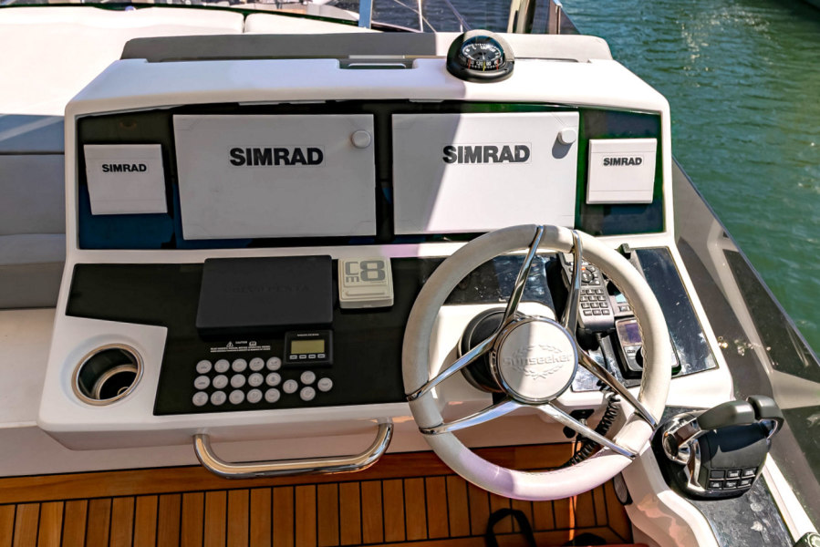 52' 2018 Sunseeker Manhattan