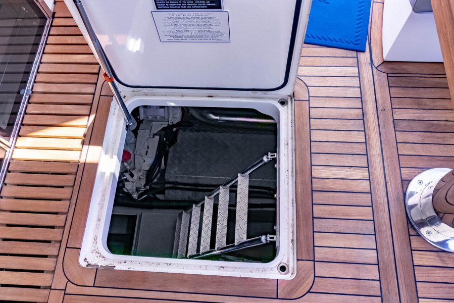 52' 2018 Sunseeker Manhattan