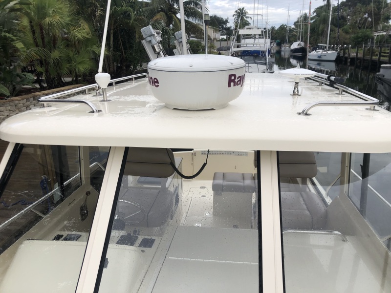 2009 Mainship "31" Pilot 31