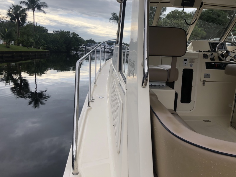 2009 Mainship "31" Pilot 31