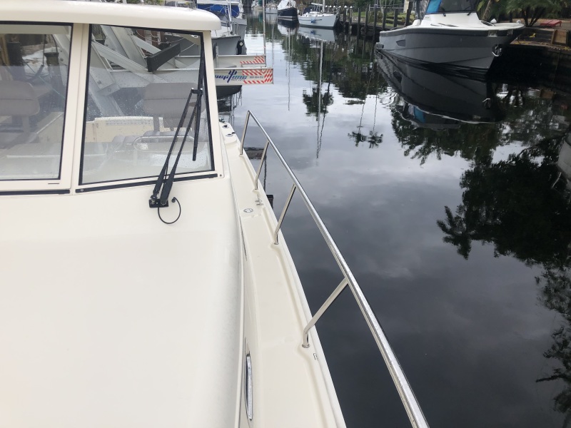 2009 Mainship "31" Pilot 31