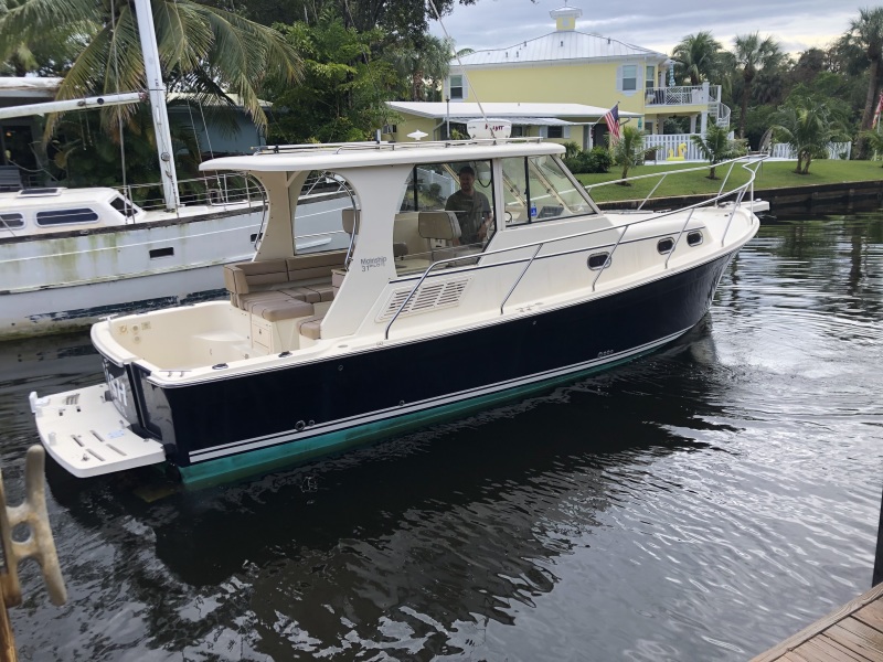 2009 Mainship "31" Pilot 31