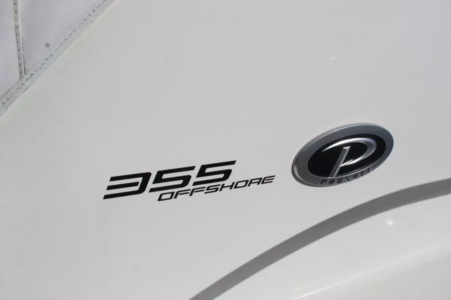 2016 Pursuit 355 OS