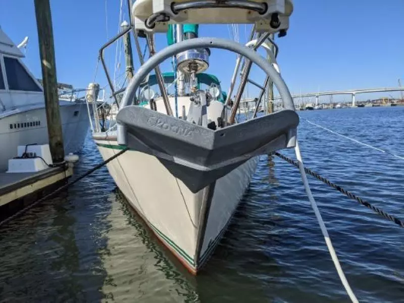 33ft Caliber Yacht For Sale