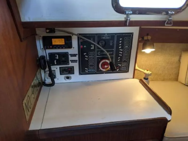 33ft Caliber Yacht For Sale