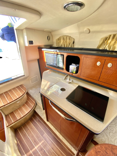 30' 2005 Sea Ray 270 Amberjack